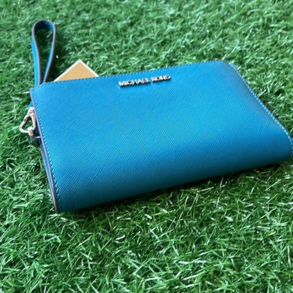 Michael Kors Large Double Zip Leather Wallet Wristlet Phone Case Lagoon - Picture 3 of 16